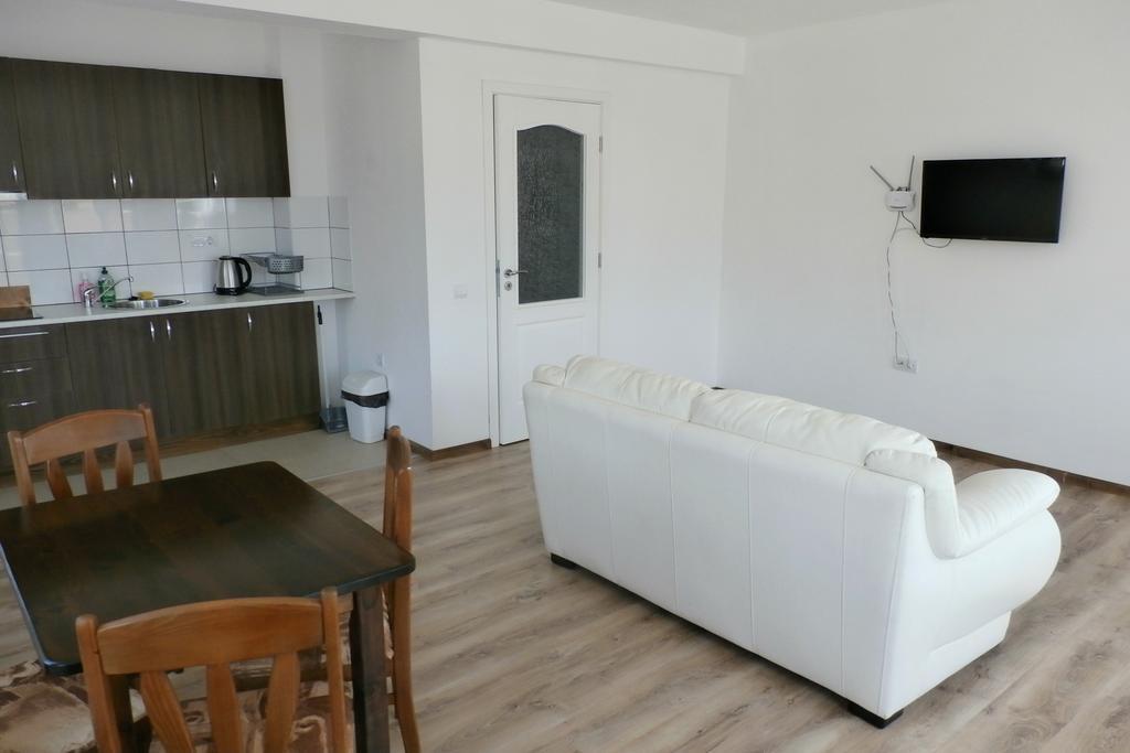 Aleksandrovo Apartments Εξωτερικό φωτογραφία